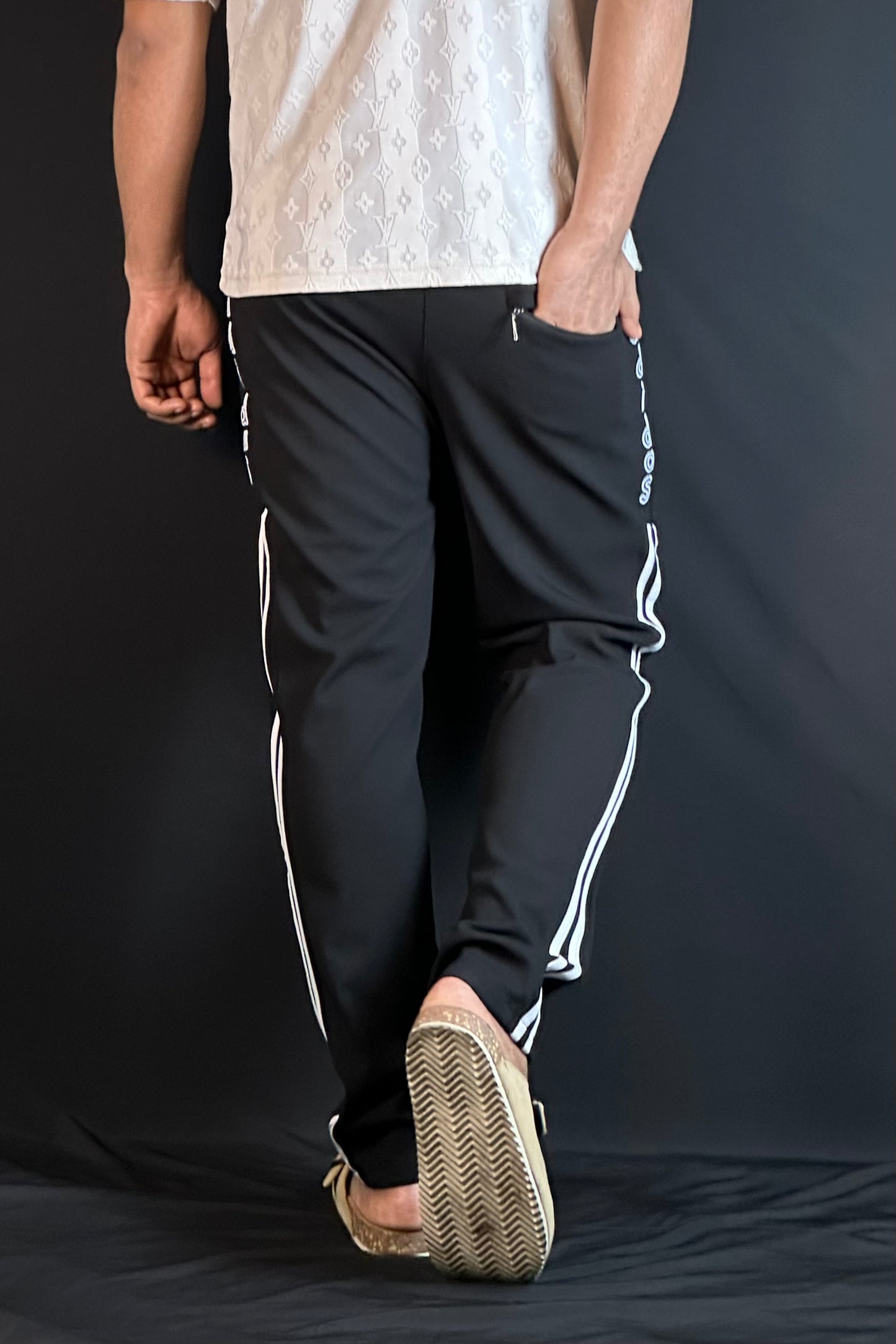 ব্ল্যাক কালার চায়না জগার্স-ADIDAS